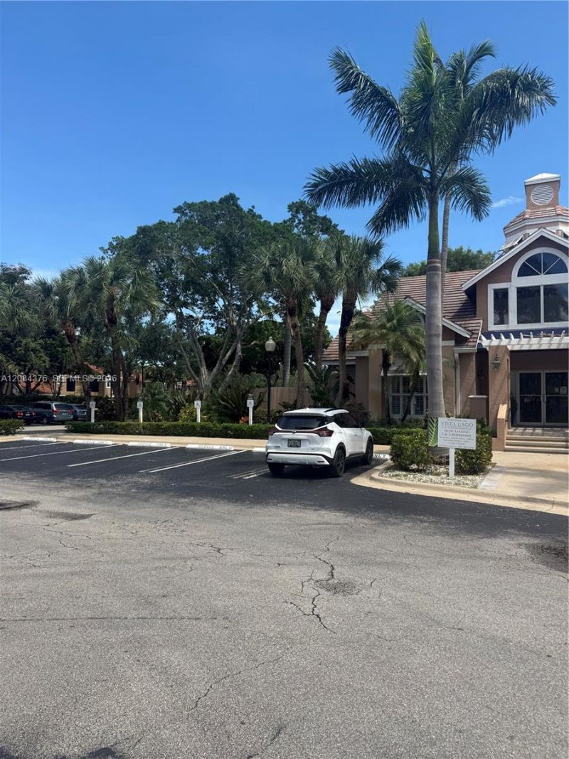 15680 SW 106th Ln, Unit 803, Miami, FL 33196 Photo