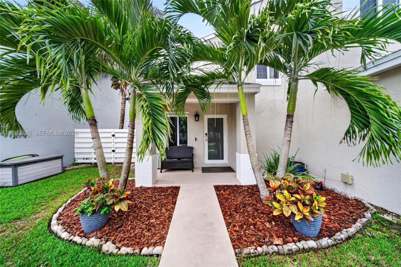13746 SW 145th St, Miami, FL 33186 Photo