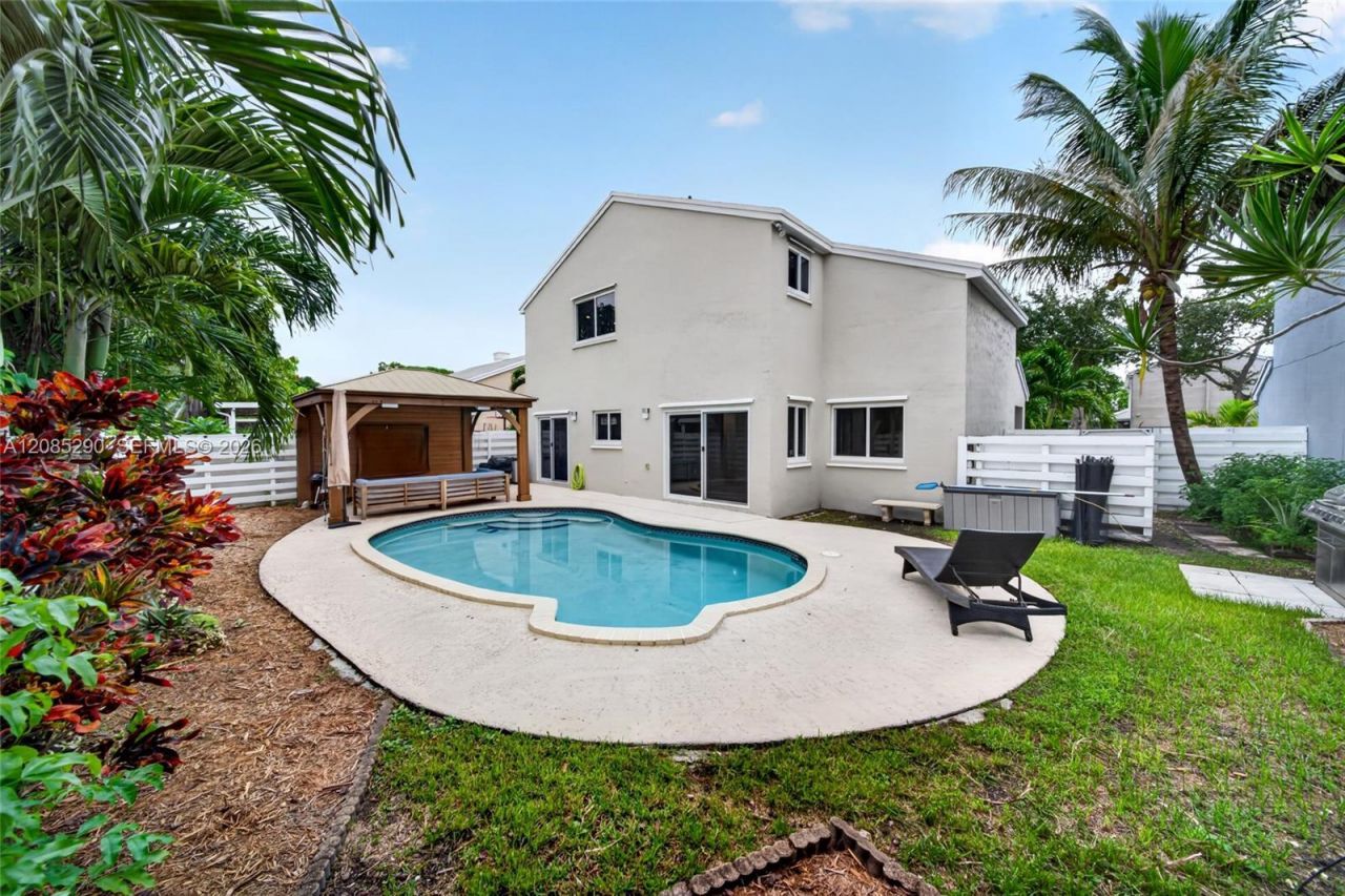 13746 SW 145th St, Miami, FL 33186 Photo