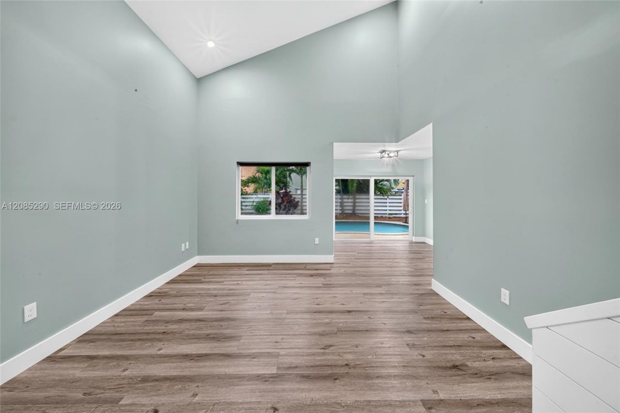 13746 SW 145th St, Miami, FL 33186 Photo