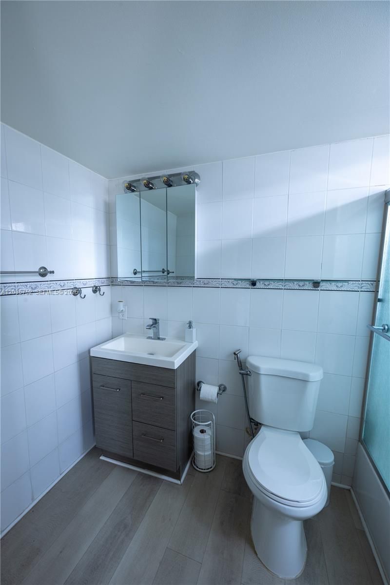 6801 Indian Creek Dr, Unit 201, Miami Beach, FL 33141 Photo