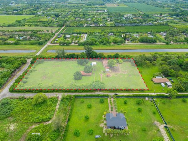 15365 SW 206th Ave, Miami, FL 33187