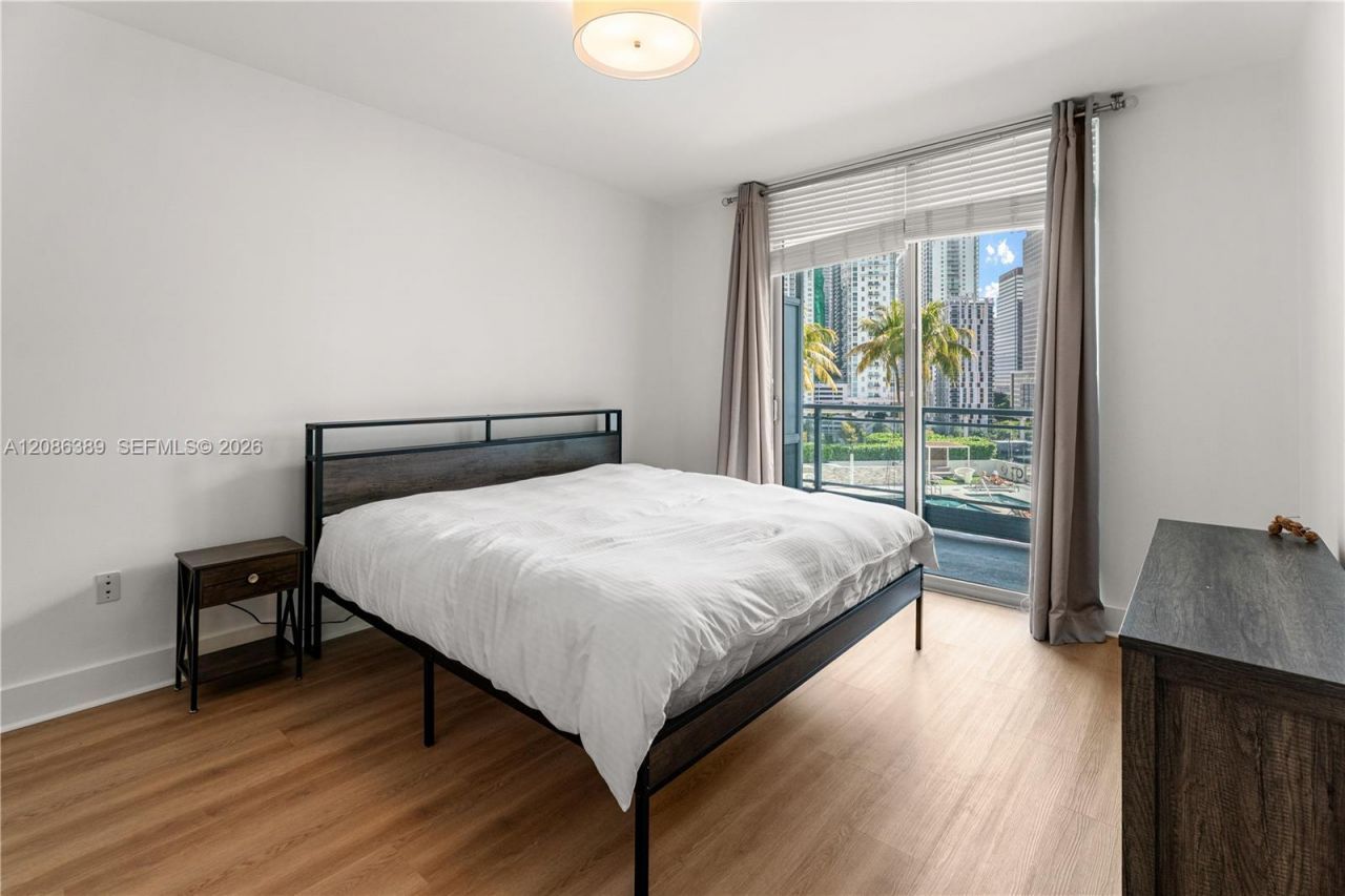 90 SW 3rd St, Unit 1115, Miami, FL 33130 Photo