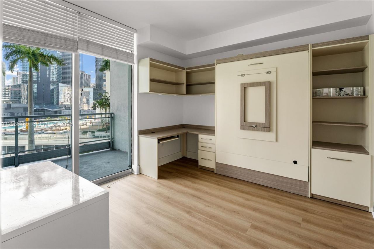 90 SW 3rd St, Unit 1115, Miami, FL 33130 Photo