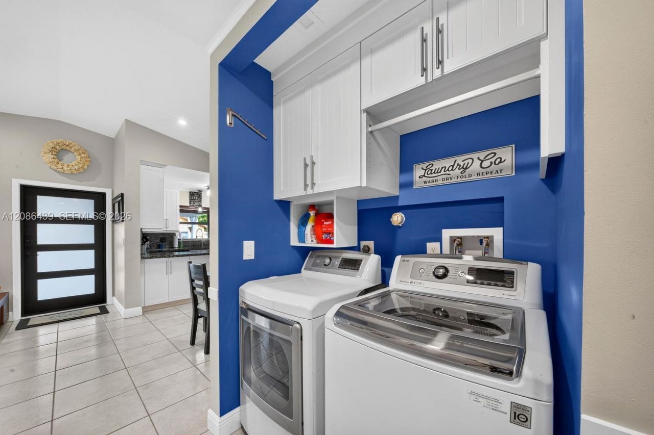 5609 SW 97th Ter, Cooper City, FL 33328 Photo