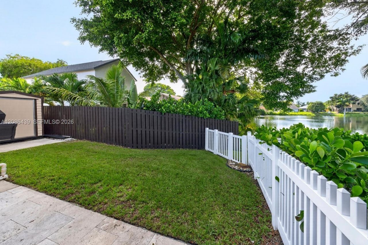 5609 SW 97th Ter, Cooper City, FL 33328 Photo