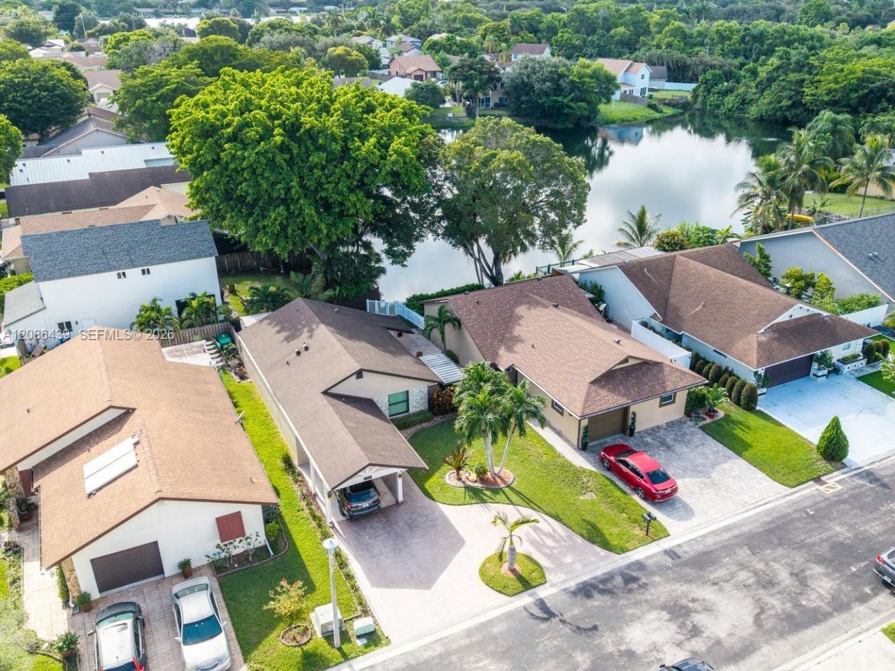 5609 SW 97th Ter, Cooper City, FL 33328 Photo
