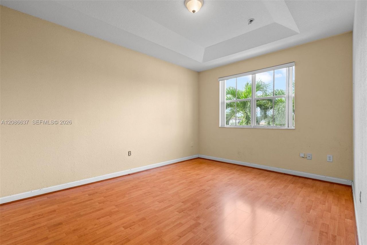 11401 NW 76th Ter, Doral, FL 33178 Photo