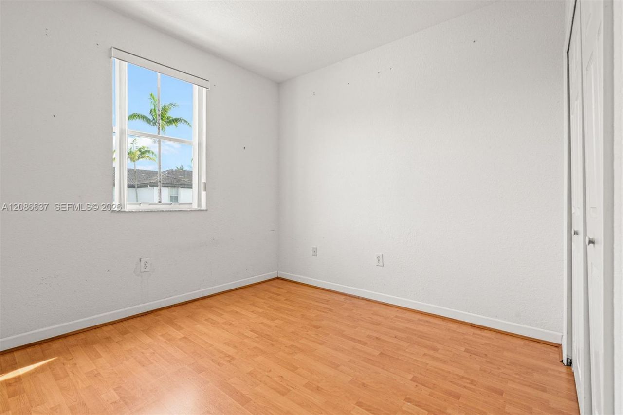 11401 NW 76th Ter, Doral, FL 33178 Photo