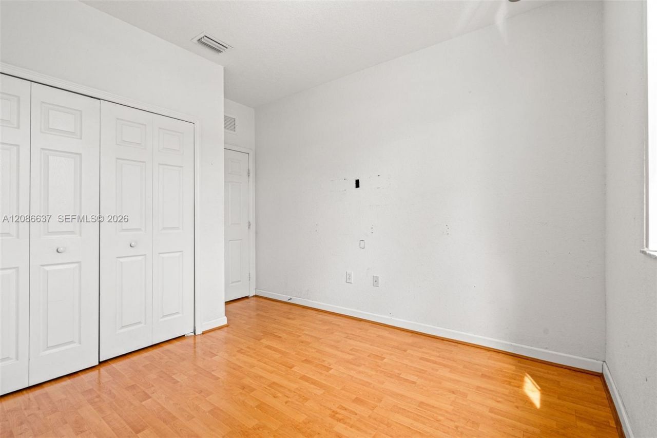 11401 NW 76th Ter, Doral, FL 33178 Photo