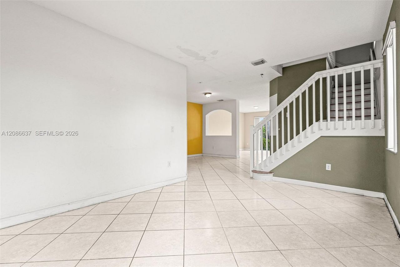 11401 NW 76th Ter, Doral, FL 33178 Photo