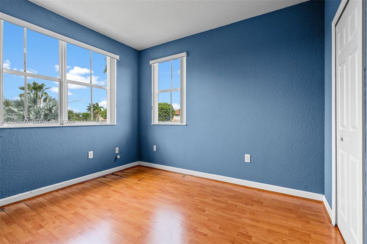 11401 NW 76th Ter, Doral, FL 33178 Photo