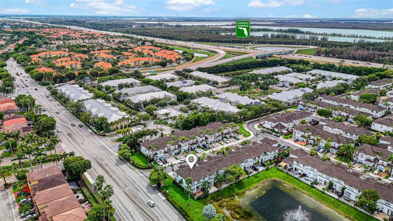 11401 NW 76th Ter, Doral, FL 33178 Photo