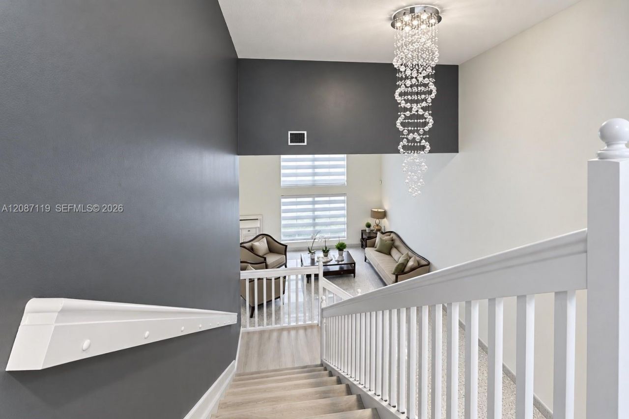 13041 NW 11th Ter, Miami, FL 33182 Photo