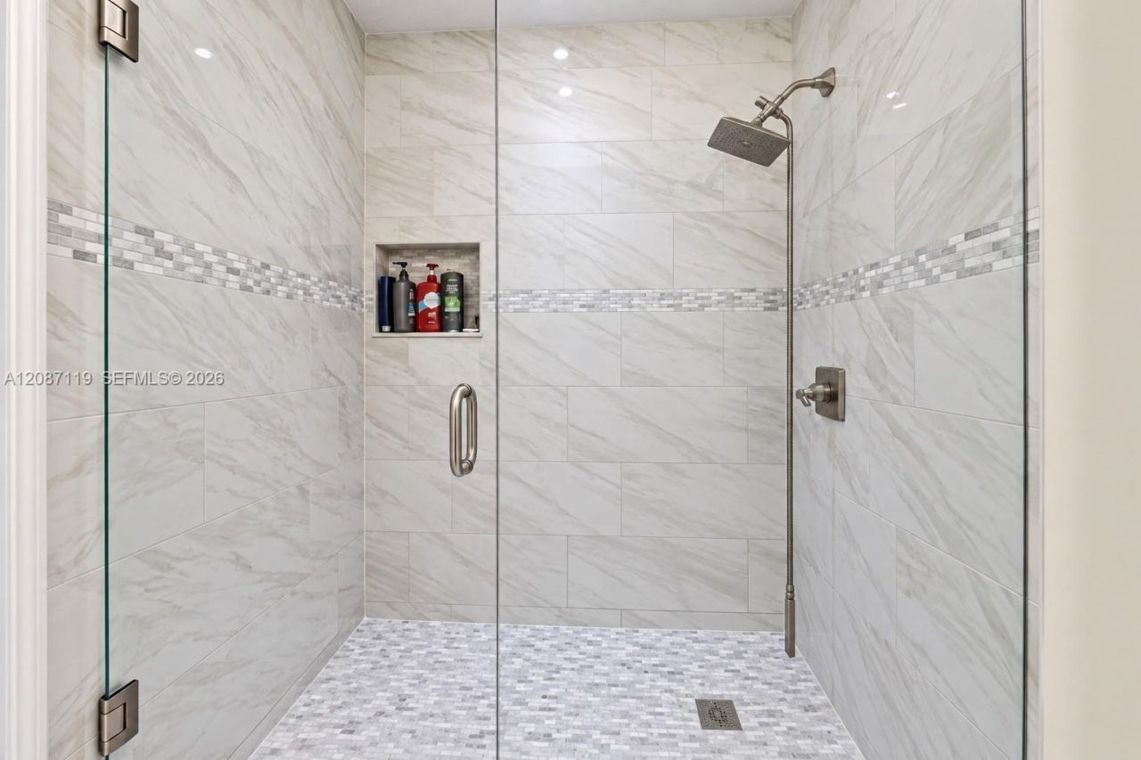 13041 NW 11th Ter, Miami, FL 33182 Photo