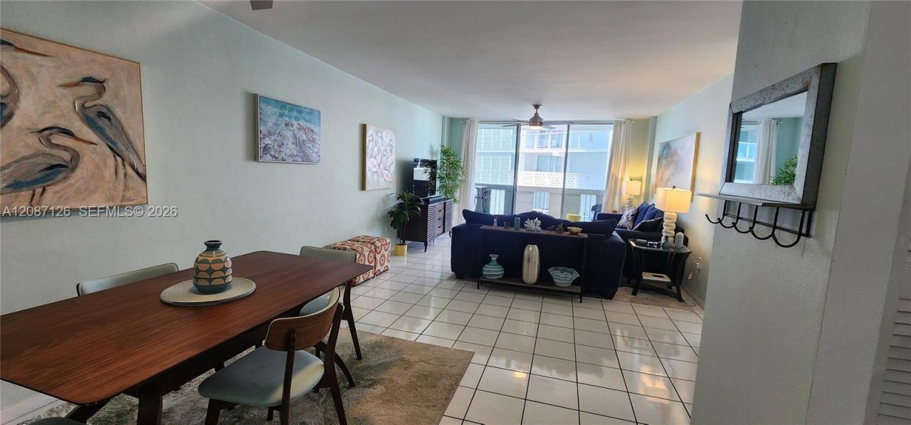 800 West Ave, Unit 836, Miami Beach, FL 33139 Photo