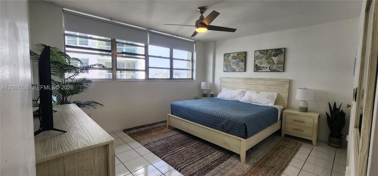 800 West Ave, Unit 836, Miami Beach, FL 33139 Photo