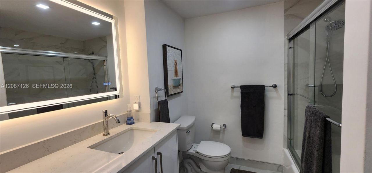 800 West Ave, Unit 836, Miami Beach, FL 33139 Photo