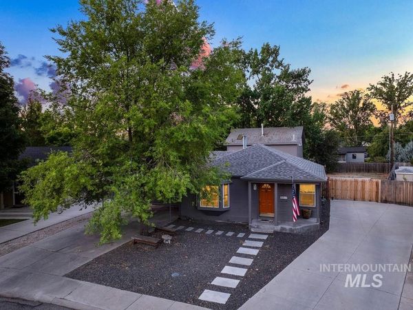 425 N Riverview Dr, Boise, ID 83712