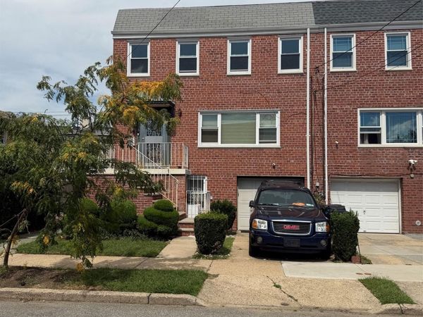 20809 Bardwell Avenue , Queens Village, NY 11429