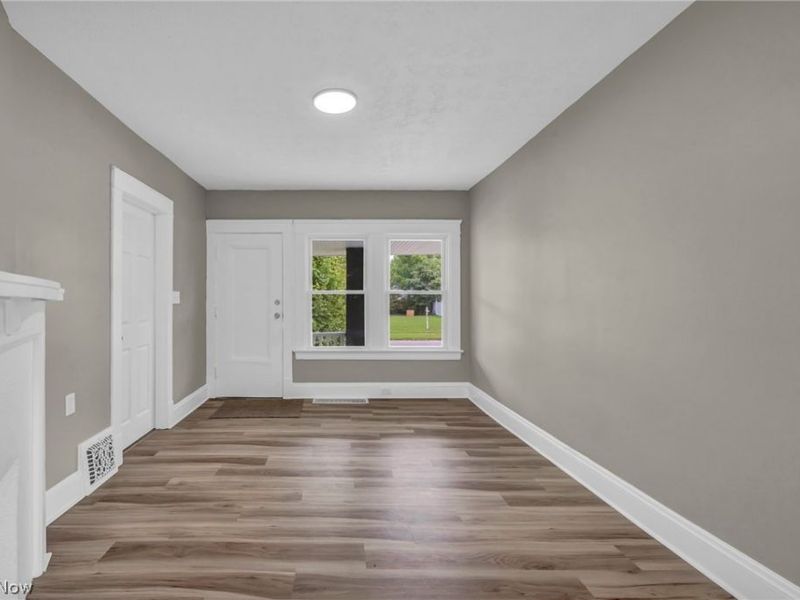 13504 Ashburton Avenue, Cleveland, OH 44110 Photo 10