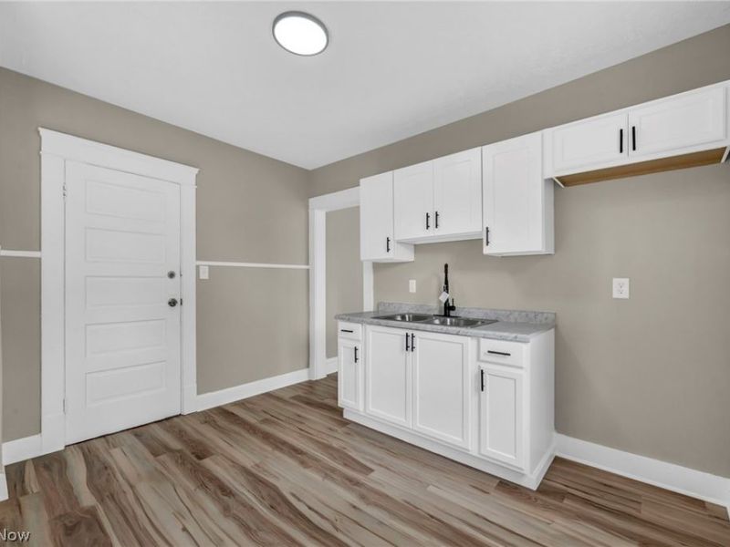 13504 Ashburton Avenue, Cleveland, OH 44110 Photo 27