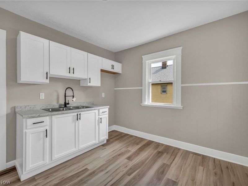 13504 Ashburton Avenue, Cleveland, OH 44110 Photo 34