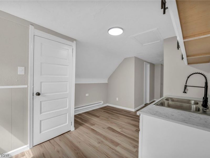 13504 Ashburton Avenue, Cleveland, OH 44110 Photo 41