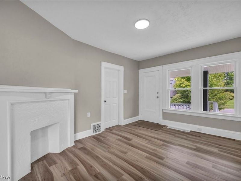 13504 Ashburton Avenue, Cleveland, OH 44110 Photo 9