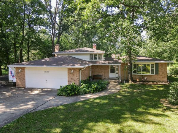 28W266 Hillview Avenue, West Chicago, IL 60185