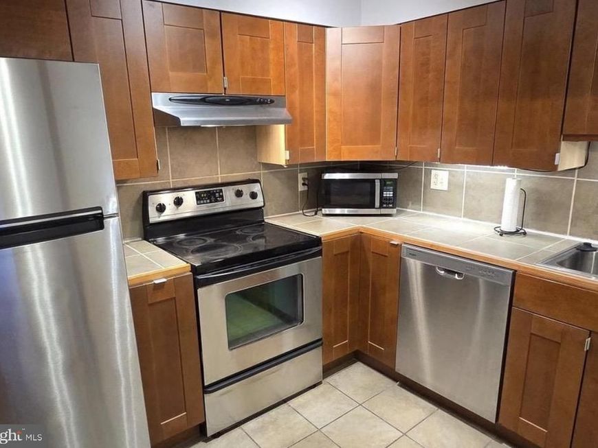 10118 Campus Way S, Unit 203-7B, Upper Marlboro, MD 20774 Main Photo