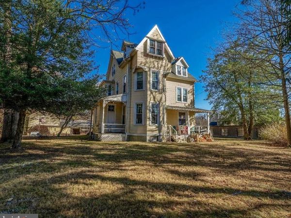 354 VALLEYBROOK ROAD, GLEN MILLS, PA 19342