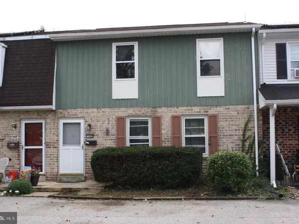 142 E CHAPEL AVENUE, CARLISLE, PA 17013