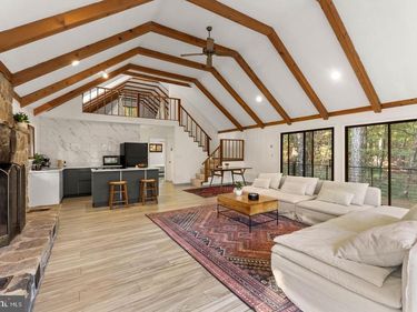 274 THREE OAKS DRIVE , GORE, VA 22637