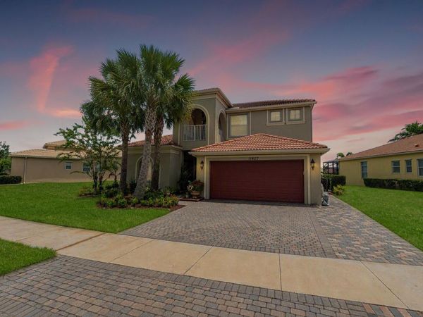 11427 SW Kingslake Circle, Port St. Lucie, FL 34987