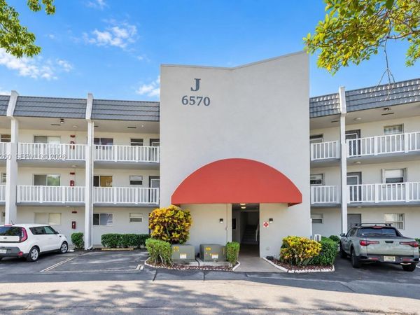 6570 Royal Palm Blvd, Unit 302J, Margate, FL 33063