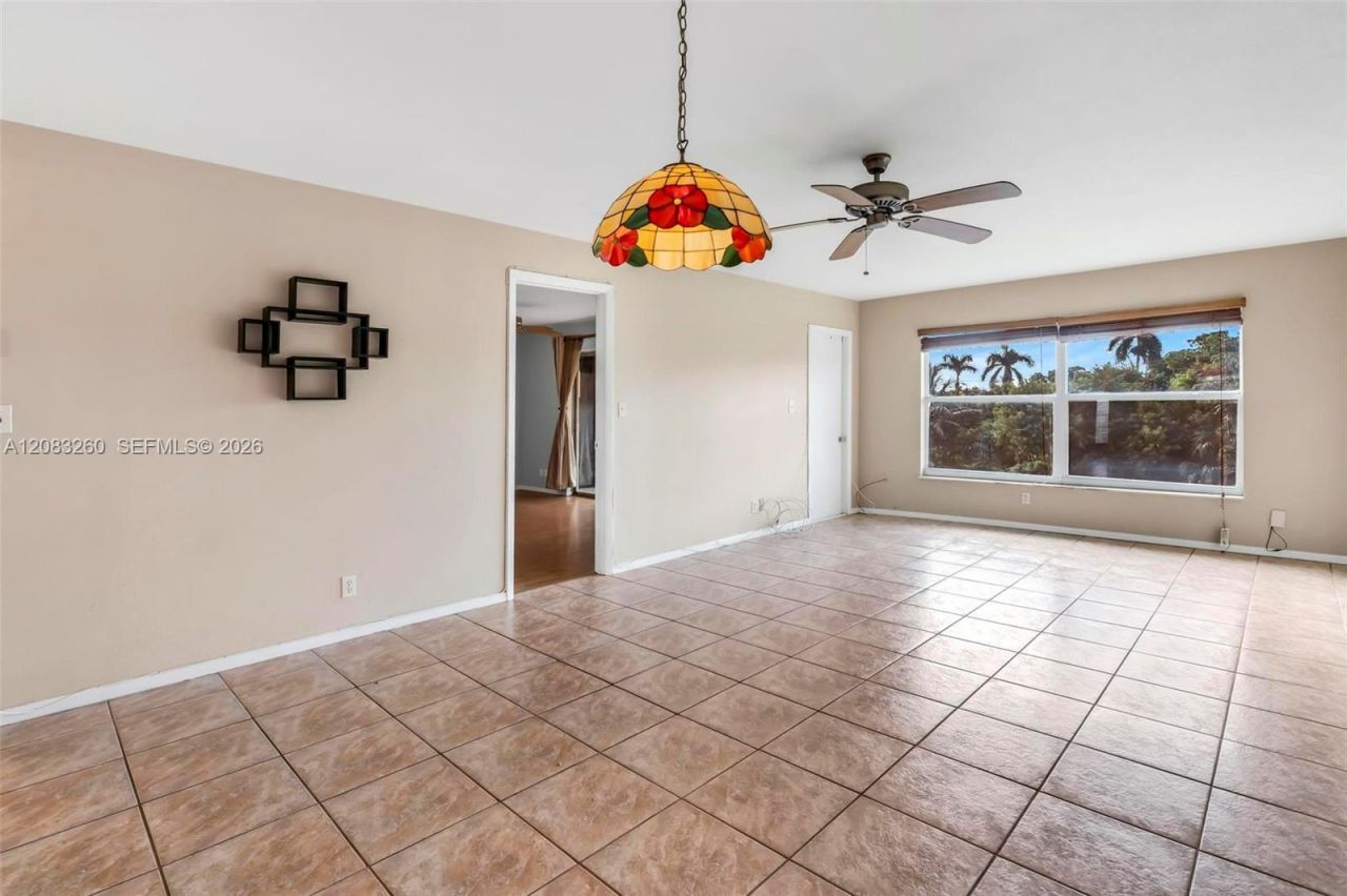 6570 Royal Palm Blvd, Unit 302J, Margate, FL 33063 Photo