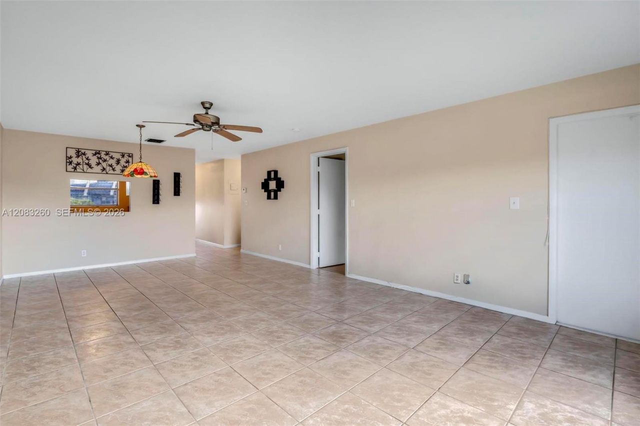 6570 Royal Palm Blvd, Unit 302J, Margate, FL 33063 Photo