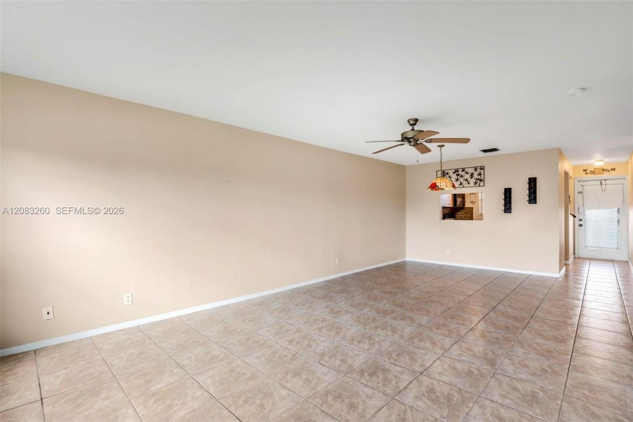 6570 Royal Palm Blvd, Unit 302J, Margate, FL 33063 Photo