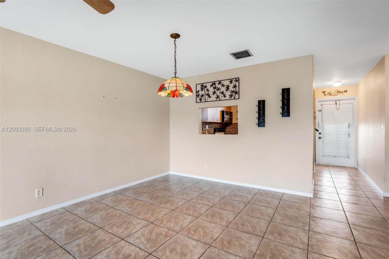 6570 Royal Palm Blvd, Unit 302J, Margate, FL 33063 Photo