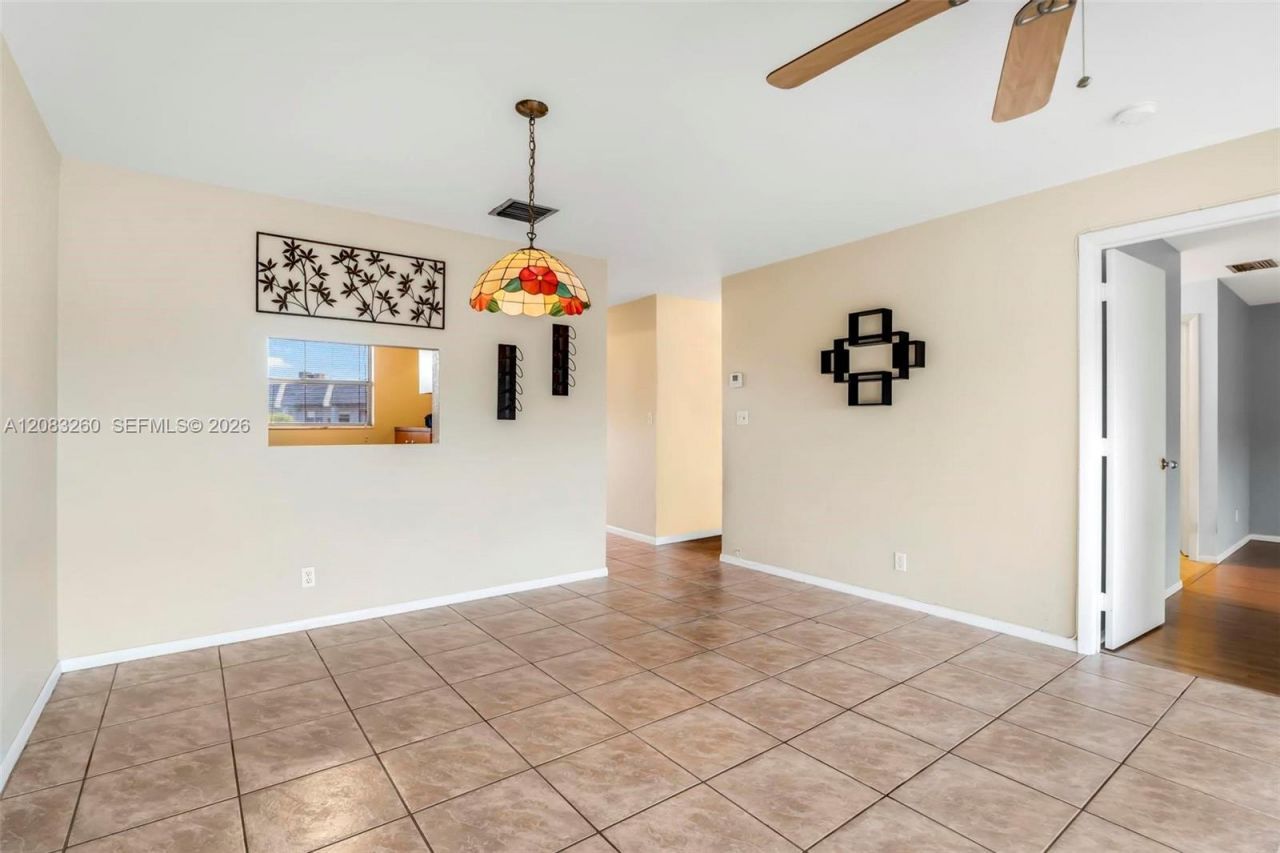 6570 Royal Palm Blvd, Unit 302J, Margate, FL 33063 Photo