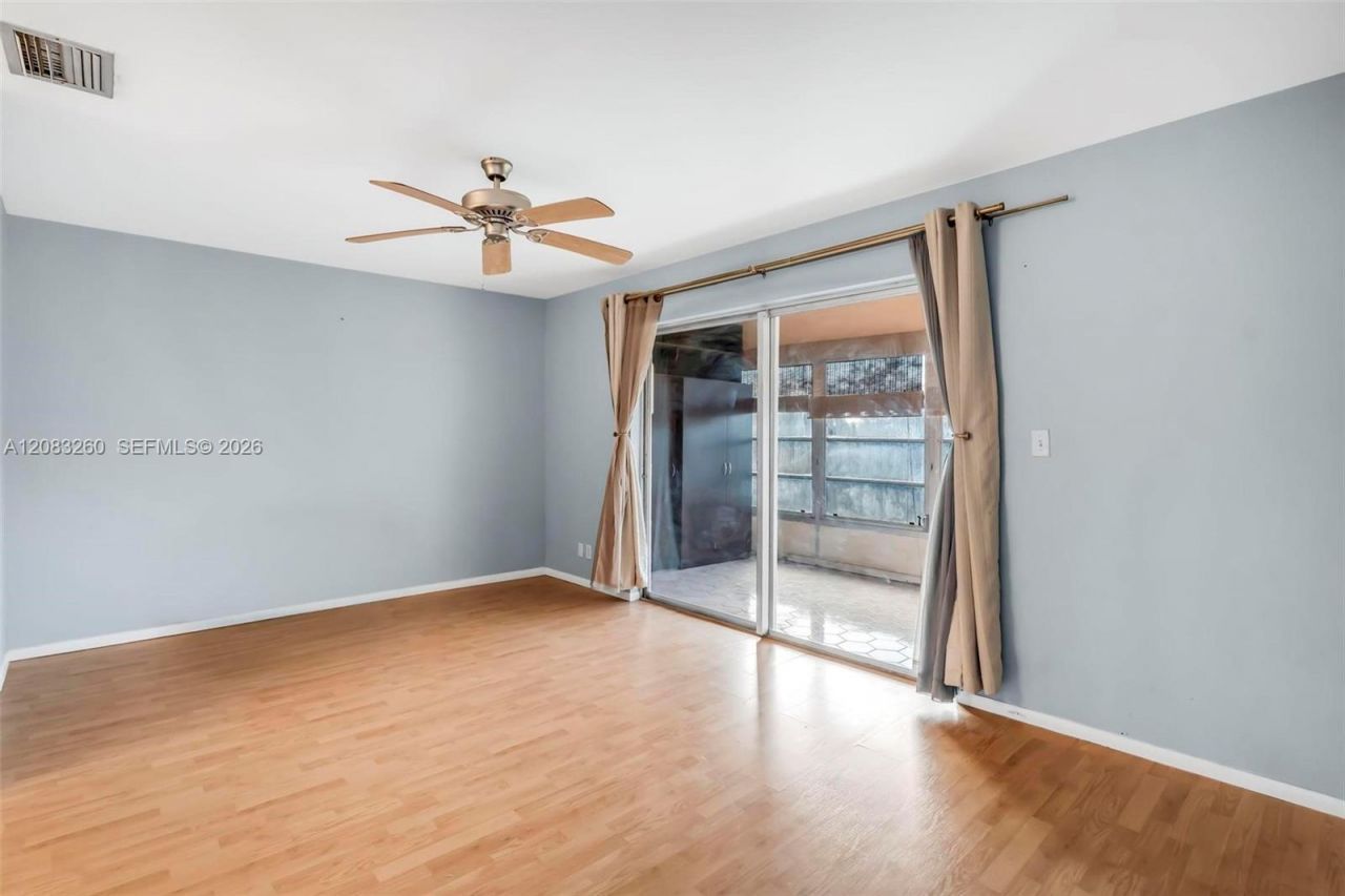 6570 Royal Palm Blvd, Unit 302J, Margate, FL 33063 Photo