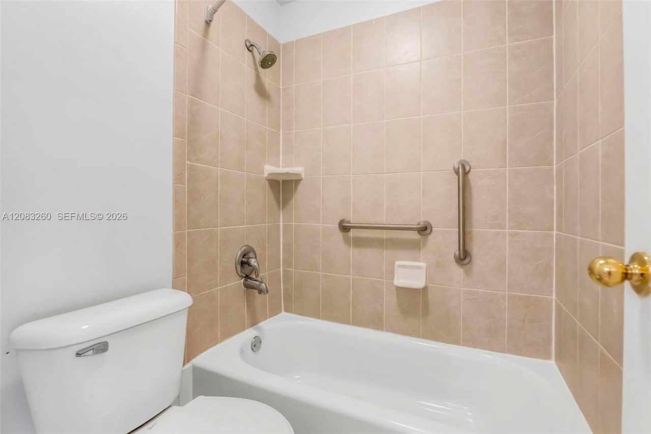 6570 Royal Palm Blvd, Unit 302J, Margate, FL 33063 Photo
