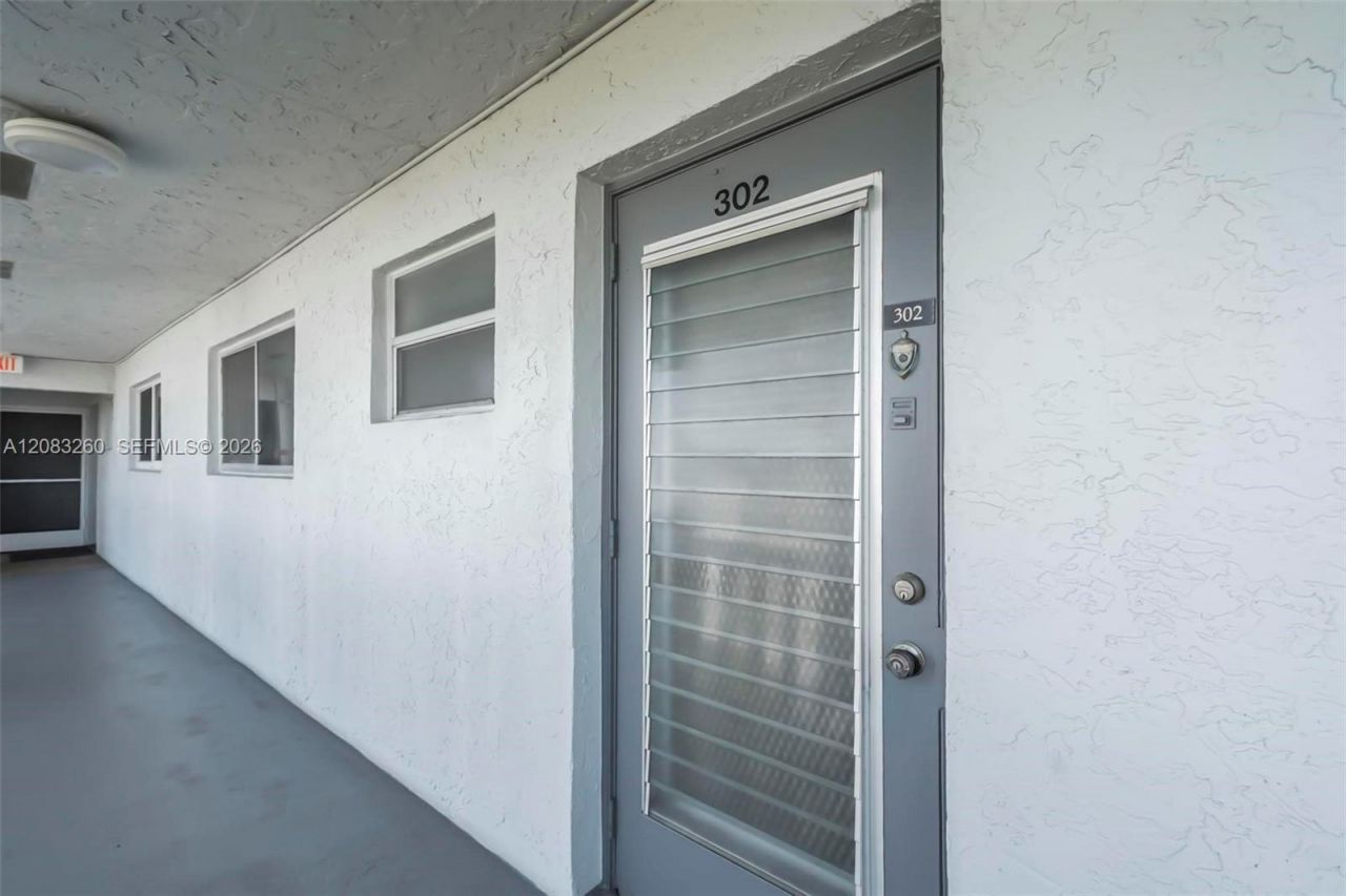 6570 Royal Palm Blvd, Unit 302J, Margate, FL 33063 Photo