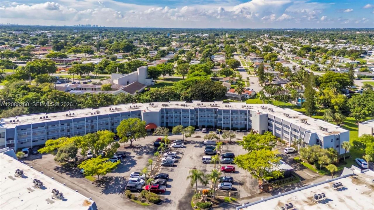 6570 Royal Palm Blvd, Unit 302J, Margate, FL 33063 Photo