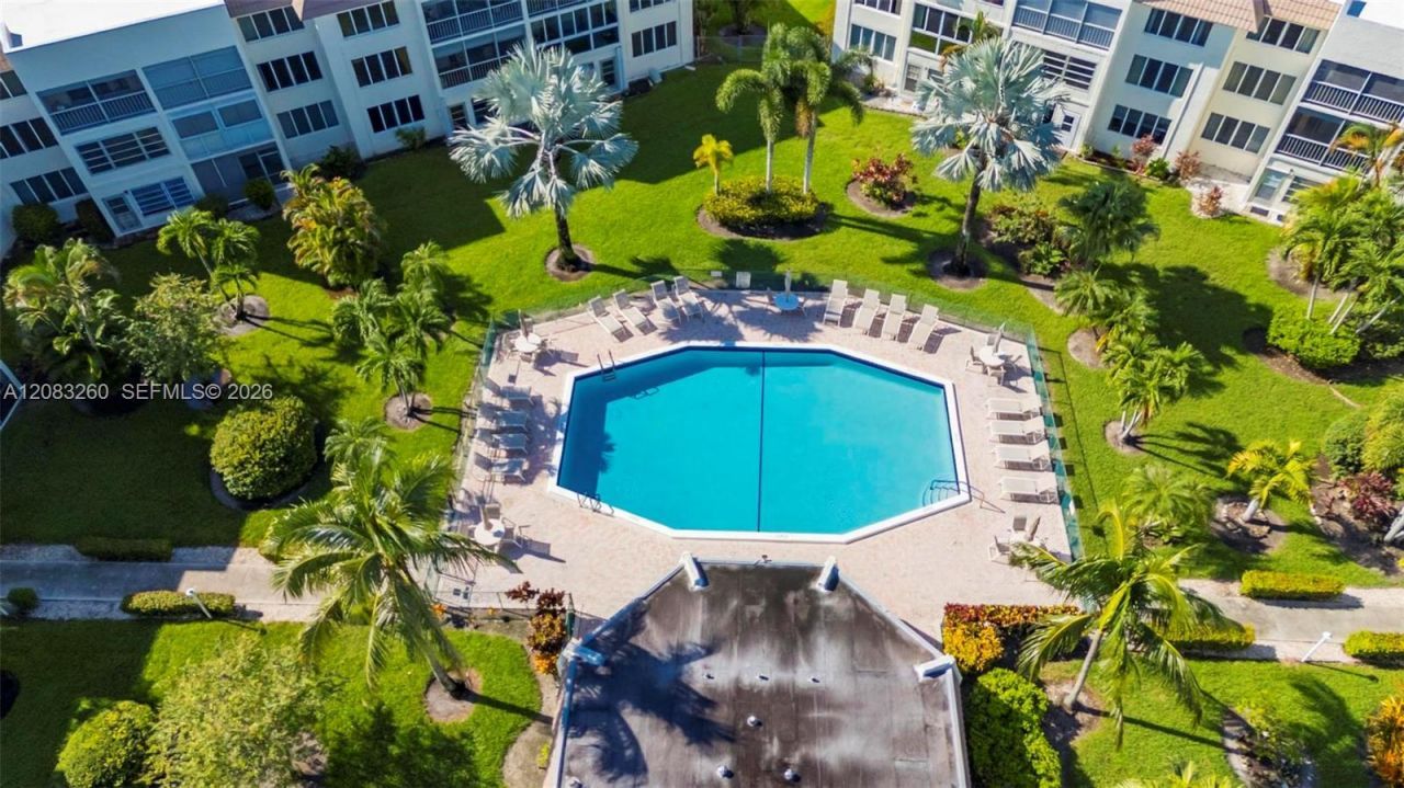 6570 Royal Palm Blvd, Unit 302J, Margate, FL 33063 Photo