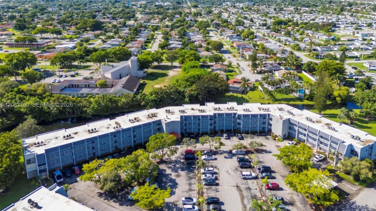 6570 Royal Palm Blvd, Unit 302J, Margate, FL 33063 Photo