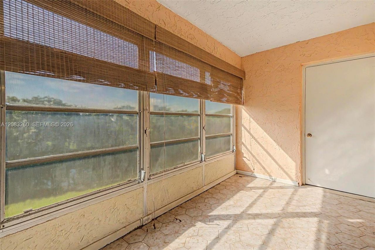 6570 Royal Palm Blvd, Unit 302J, Margate, FL 33063 Photo