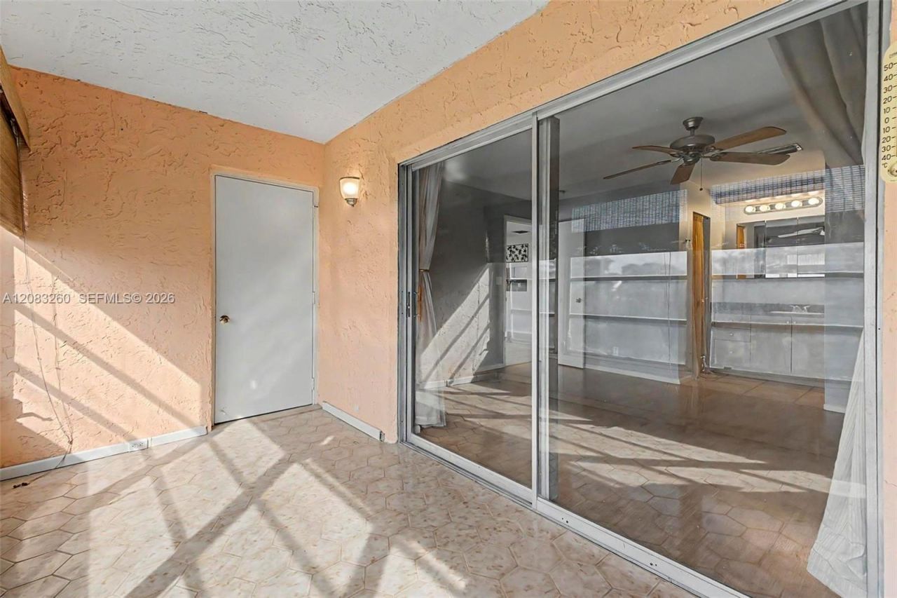 6570 Royal Palm Blvd, Unit 302J, Margate, FL 33063 Photo