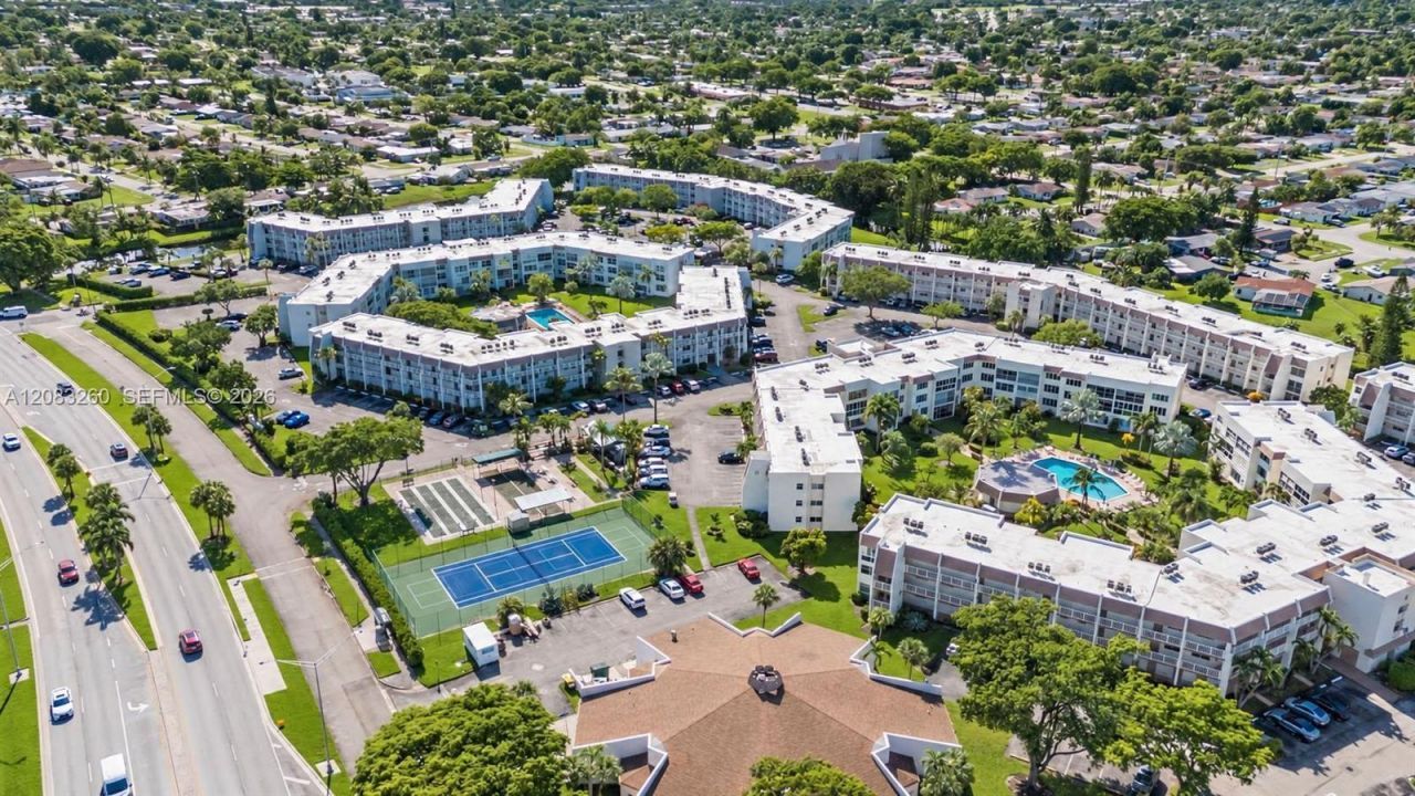 6570 Royal Palm Blvd, Unit 302J, Margate, FL 33063 Photo